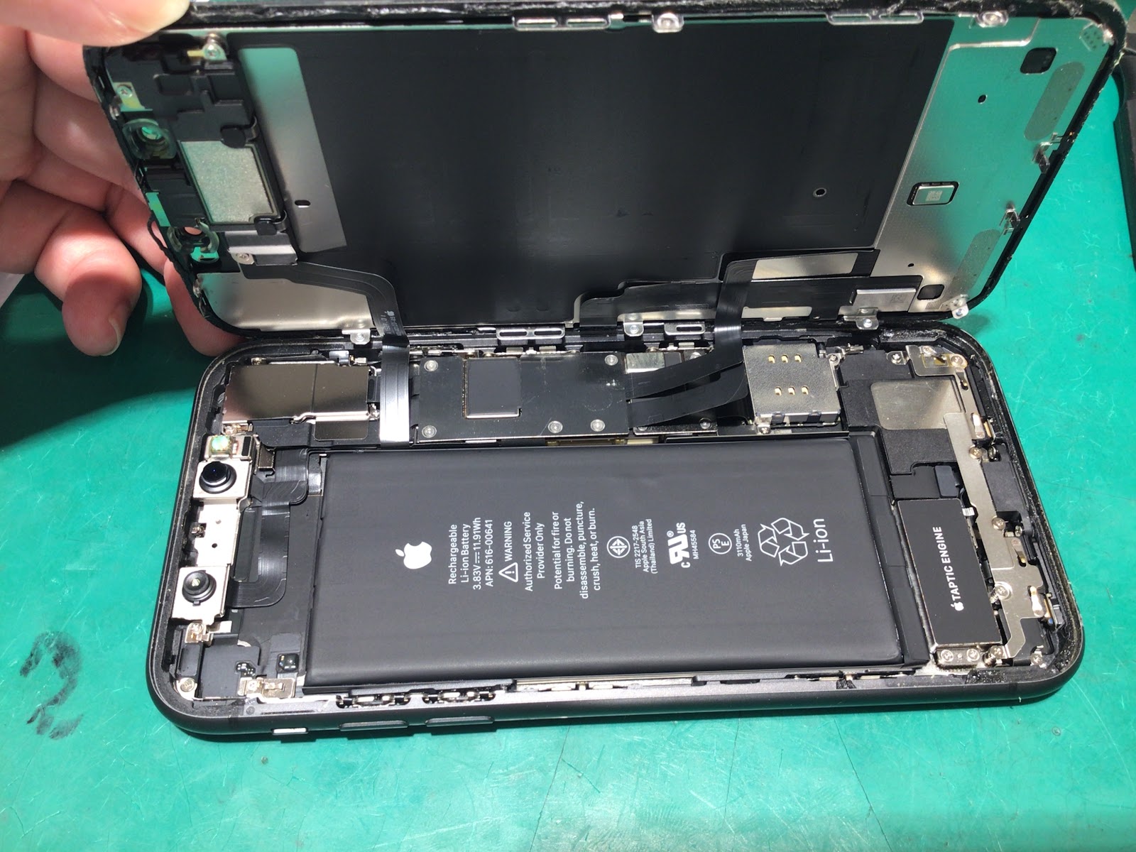 タッチが一部きかなくなってしまったiPhoneをお持ち込みいただきました！【スマホ修理工房グランデュオ蒲田店】